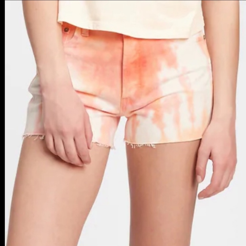 GAP Cheeky Tie Dye Denim Short - Picture 4 of 16